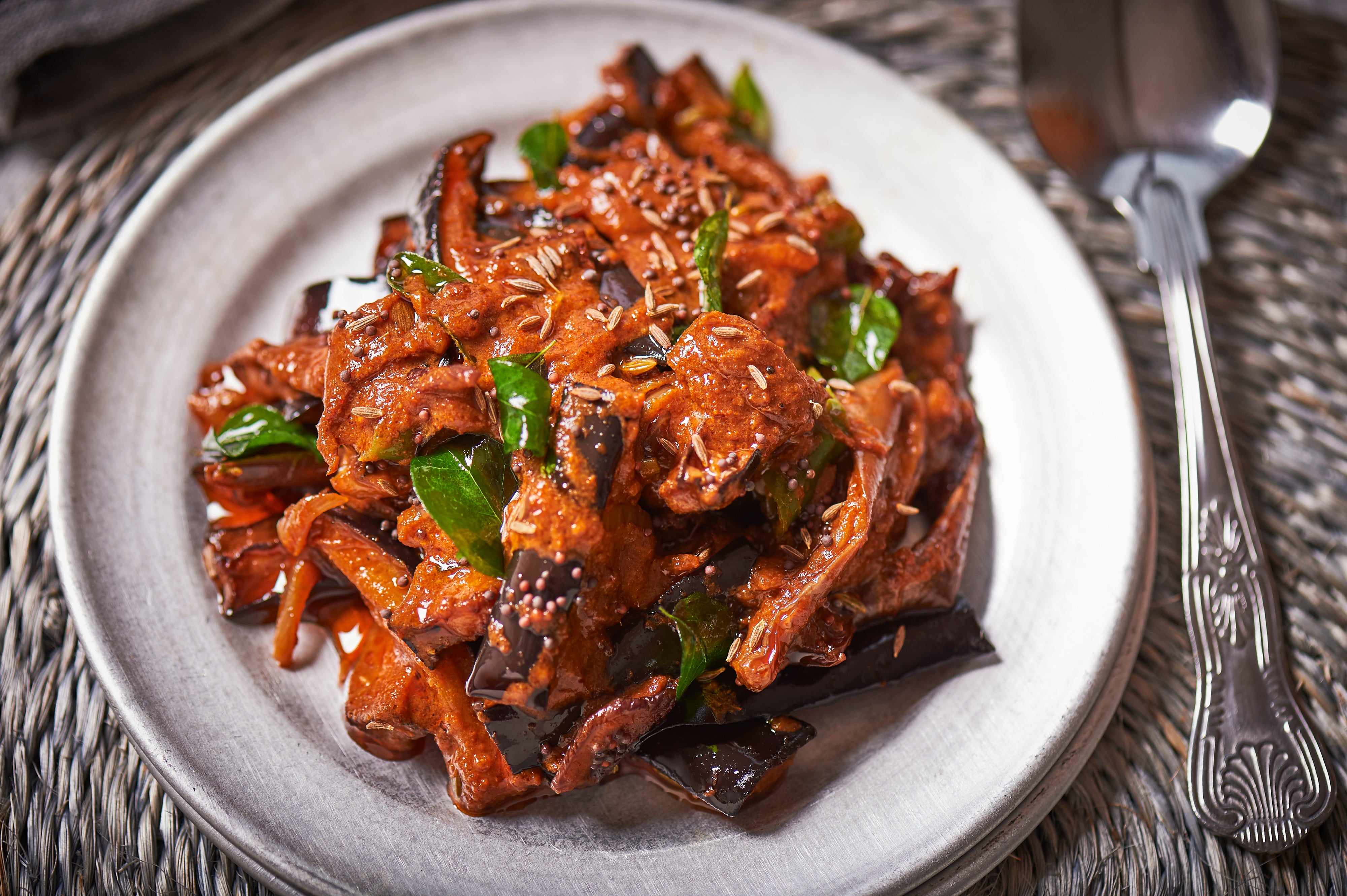 Elakkia Frozen Aubergine Curry 200g Koodai